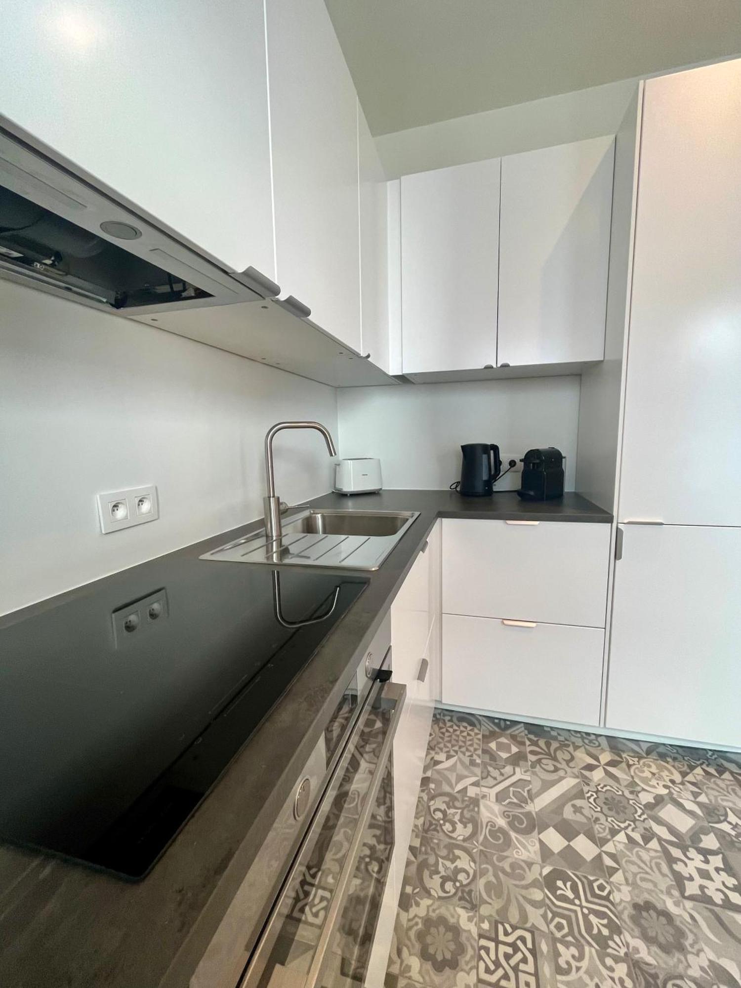 Stilias Apartment 6P City Center Брюссель Экстерьер фото